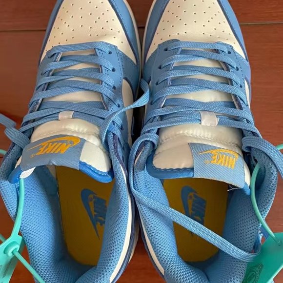 Nike SB Dunk Low 